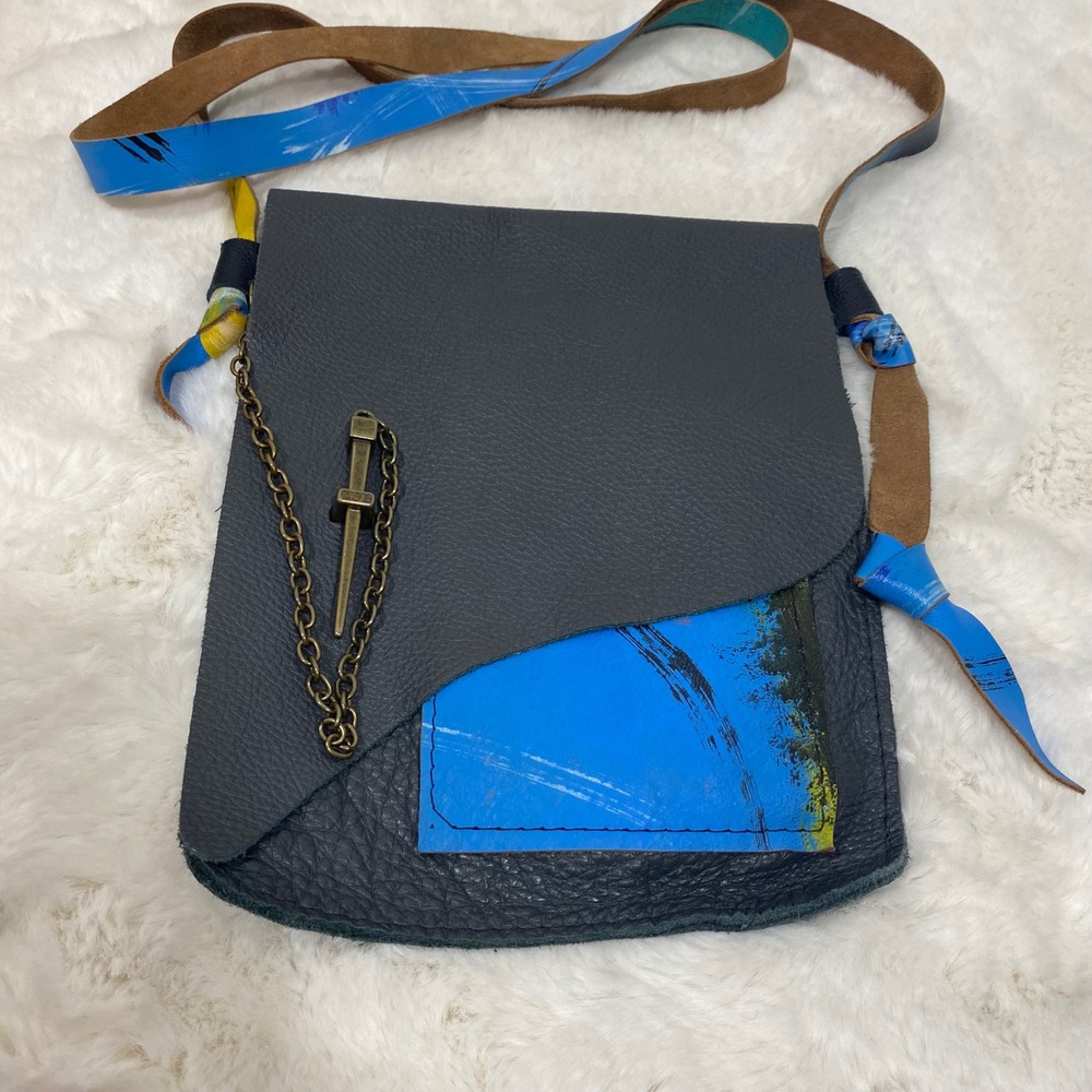 Unique Leather Crossbody Bag Chain Accent Sail Details Artsy‎ Purse